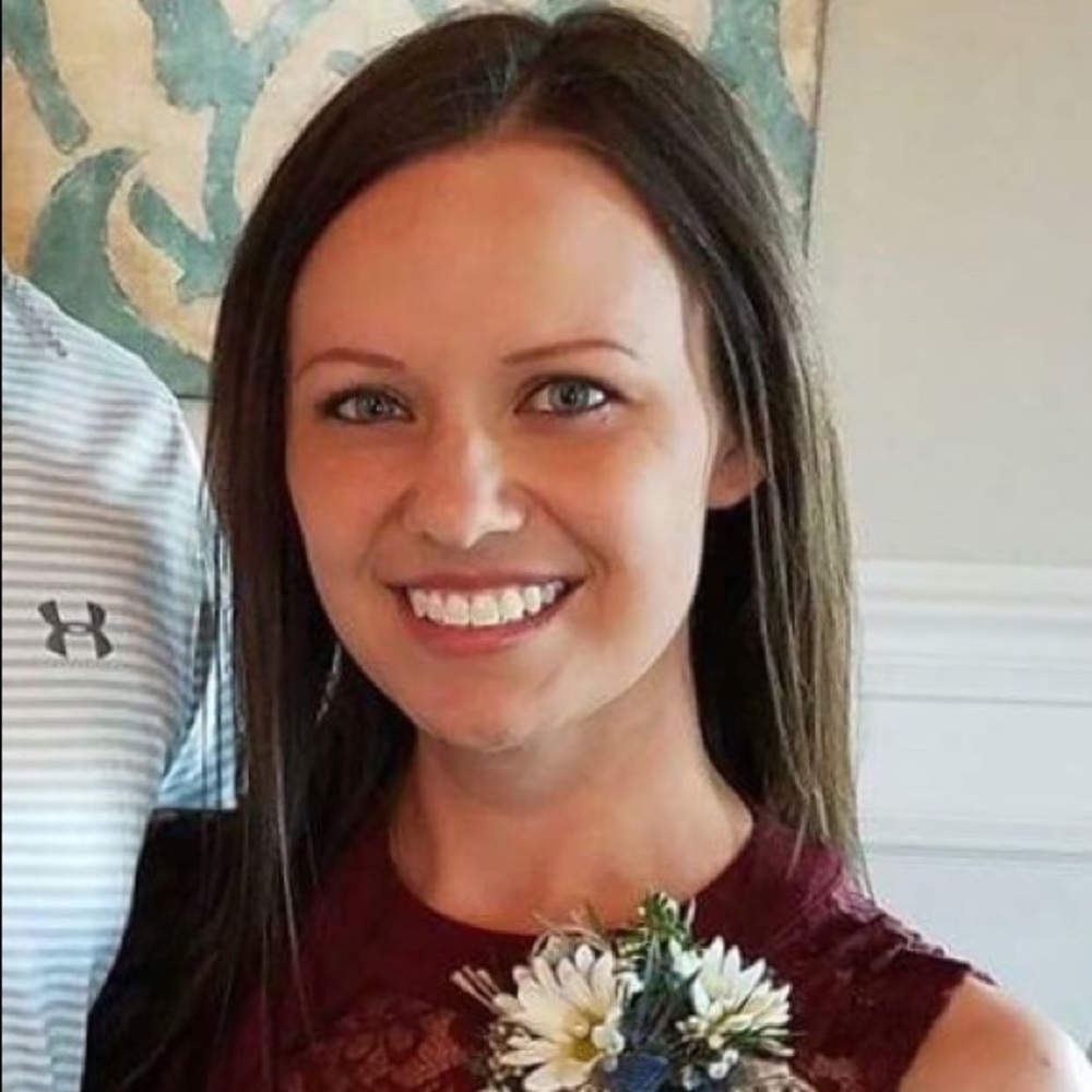 Meet your Posher, Whitney